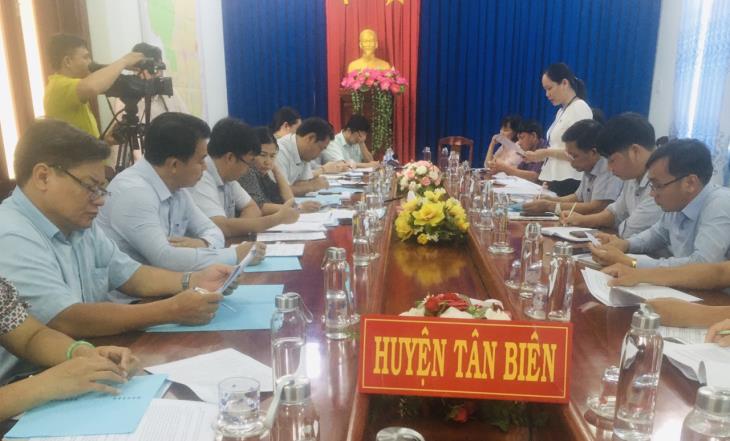 Ban Kinh tế - Ngân sách HĐND tỉnh: Khảo sát công tác quản lý hoạt động khoáng sản trên địa bàn huyện Tân Biên